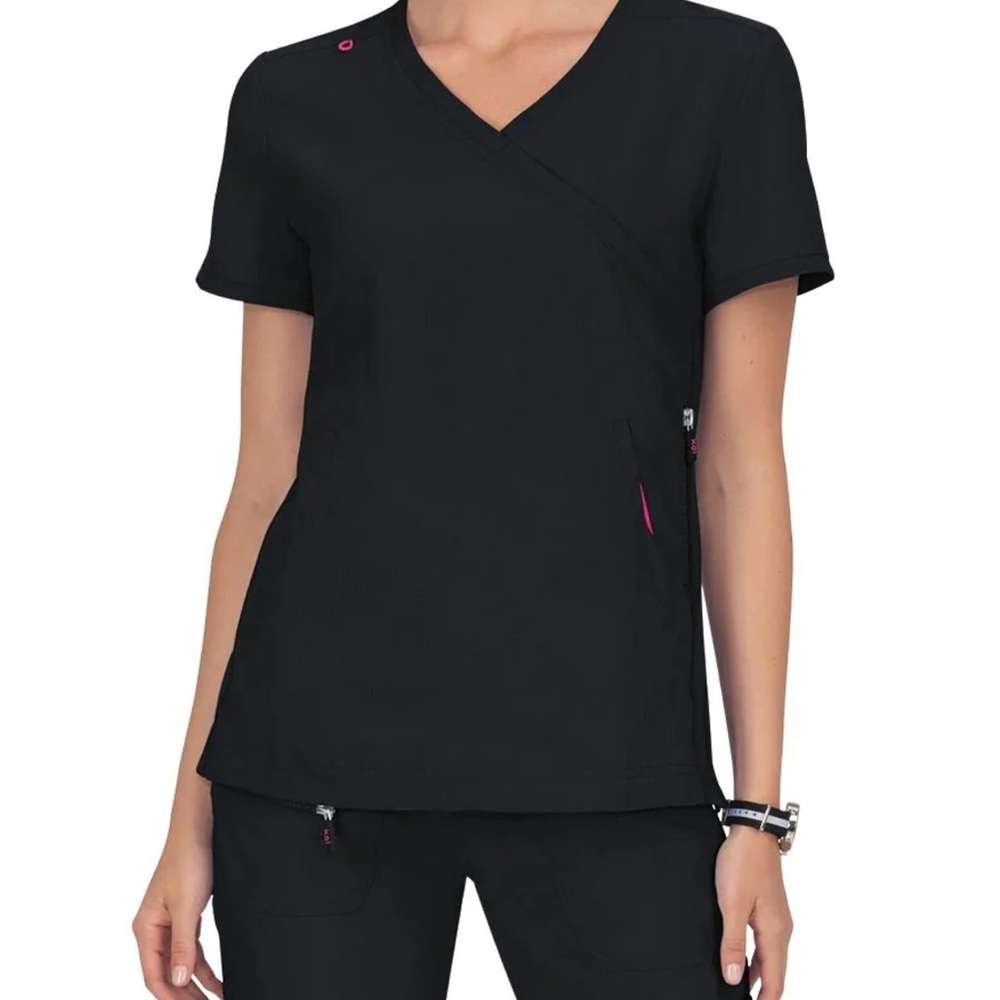 Koi scrub set in black size S